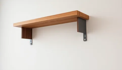 Jak zamontować półkę na ścianie z karton gipsu